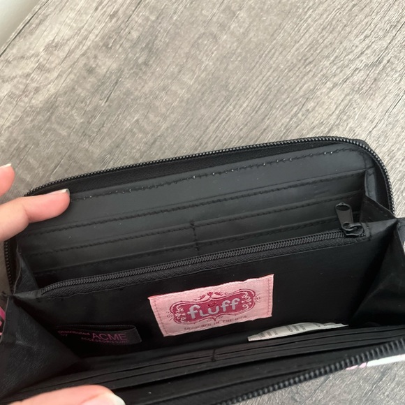 NWT Fluff Wallet - Picture 6 of 9